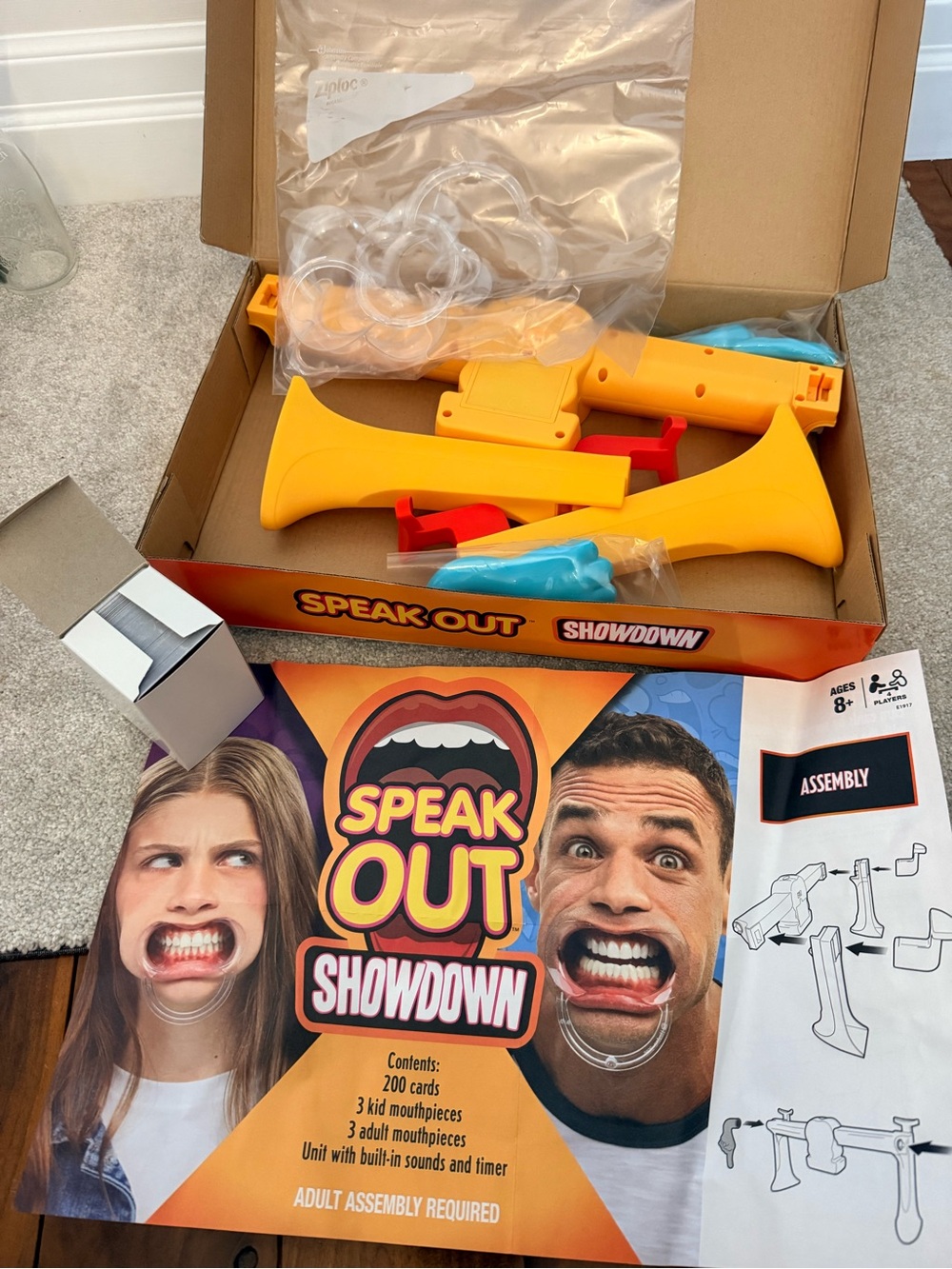 Speak out Showdown Party Game - Yellow Mouthpieces